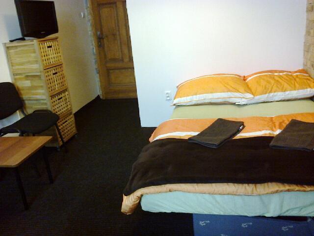 Film Hostel Poznan Room photo