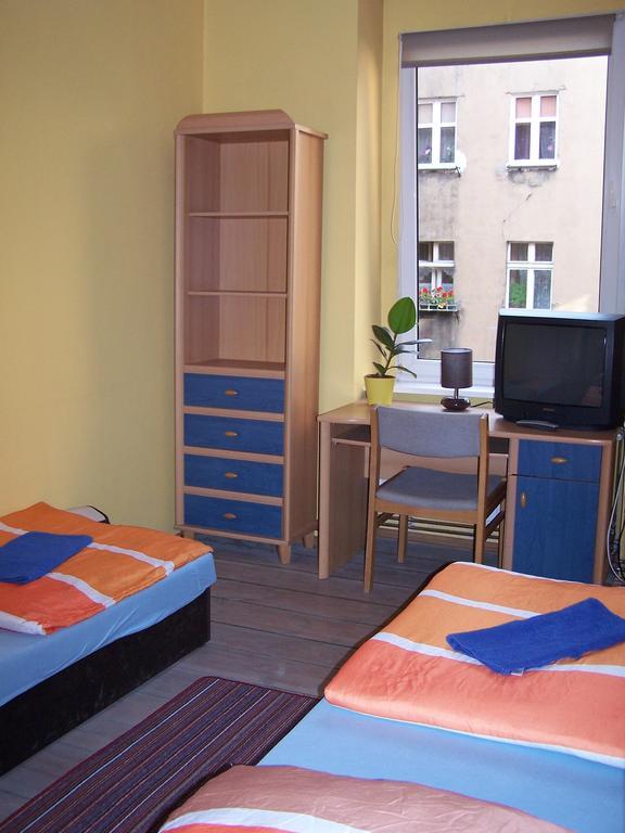 Film Hostel Poznan Exterior photo