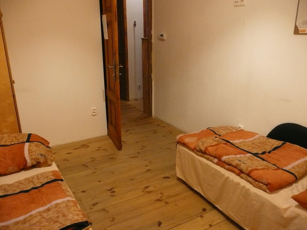 Film Hostel Poznan Room photo