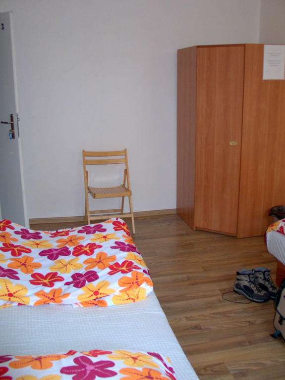 Film Hostel Poznan Room photo